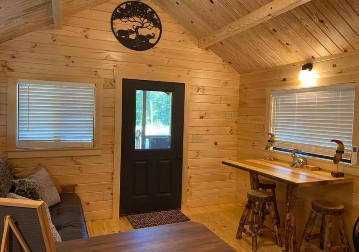 Serene 1Br Cabin Near Nc Z00 With Loft & Waterview แอชโบโร ภายนอก รูปภาพ