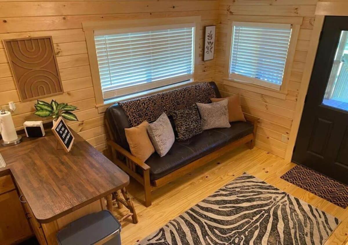 Serene 1Br Cabin Near Nc Z00 With Loft & Waterview แอชโบโร ภายนอก รูปภาพ